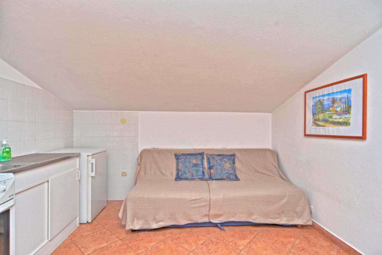 House Natasa 2133